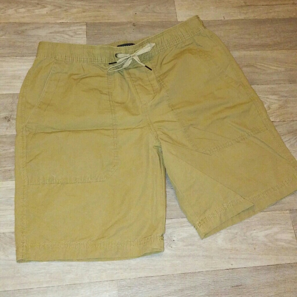 Aeropostale Khaki Joggers Shorts.